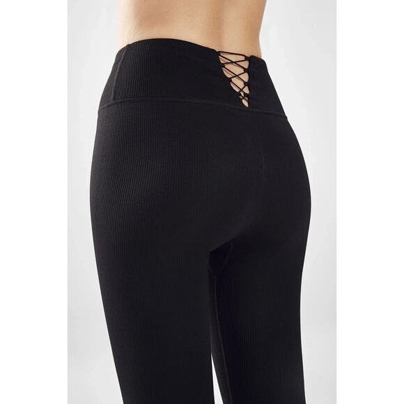 Fabletics Women's Black High Waisted Seamless Ribbed Ankle Leggings Size 27 NWT - Picture 2 of 12